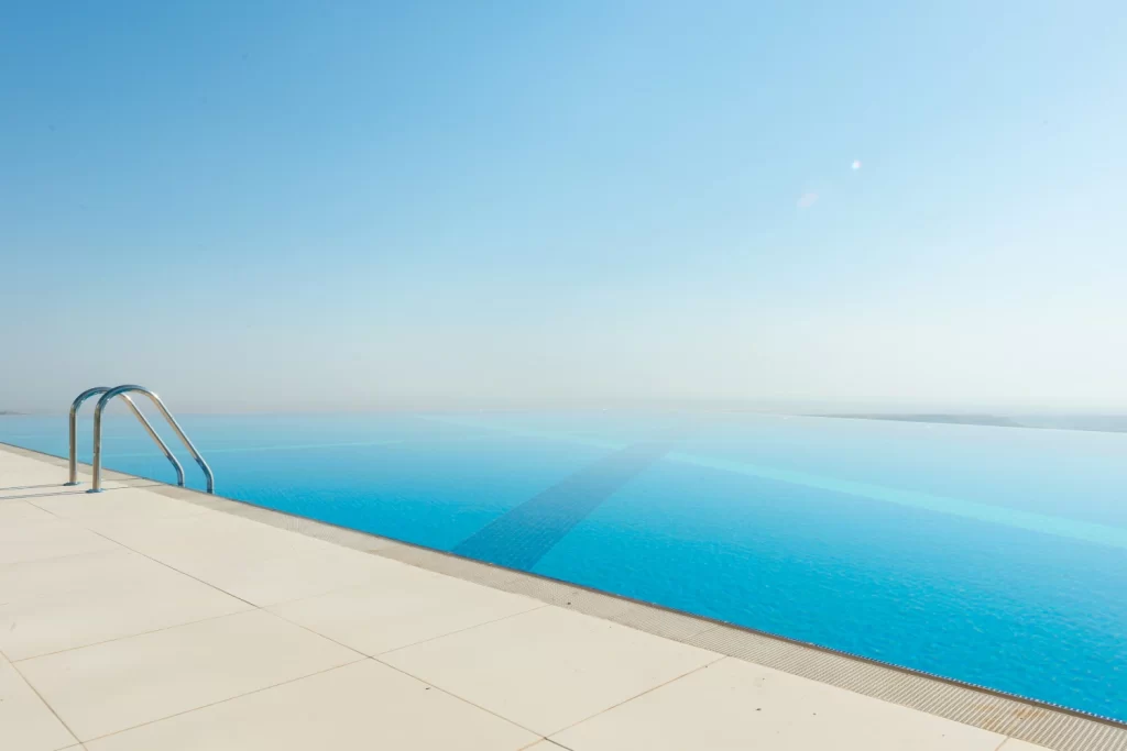 infinity pool contractors